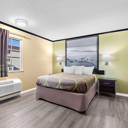 Super 8 By Wyndham Crescent City Exteriér fotografie