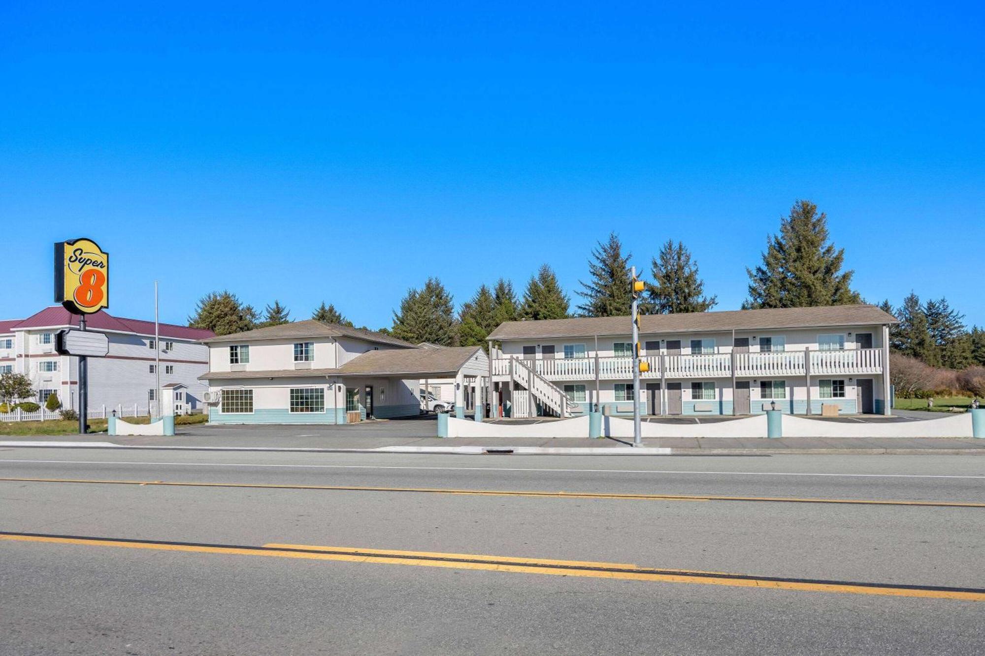 Super 8 By Wyndham Crescent City Exteriér fotografie